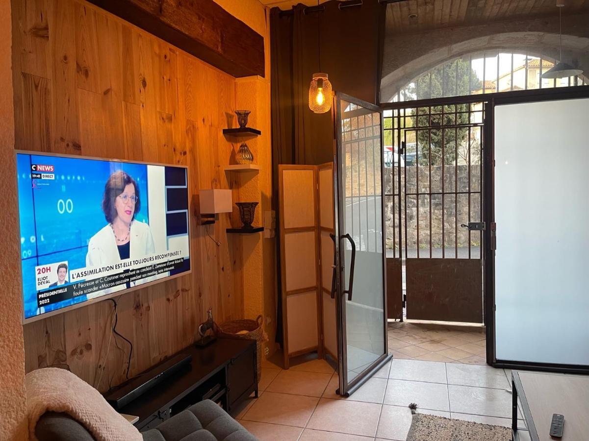 Poppy Appartement De Charme A 2 Min Centre-Ville フィジャック エクステリア 写真